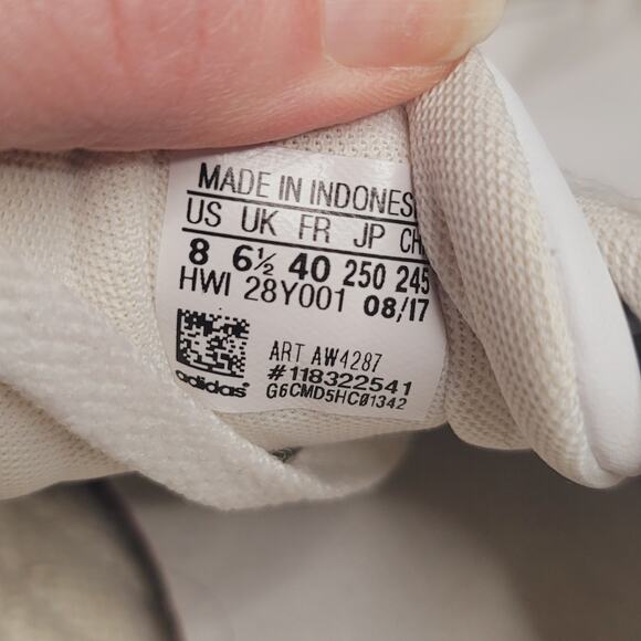 Adidas- Women's Cloudform sneakers- Black and white in color- size 8 - Picture 6 of 7